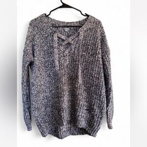 Aerie V-Neck Knit Sweater in Gray